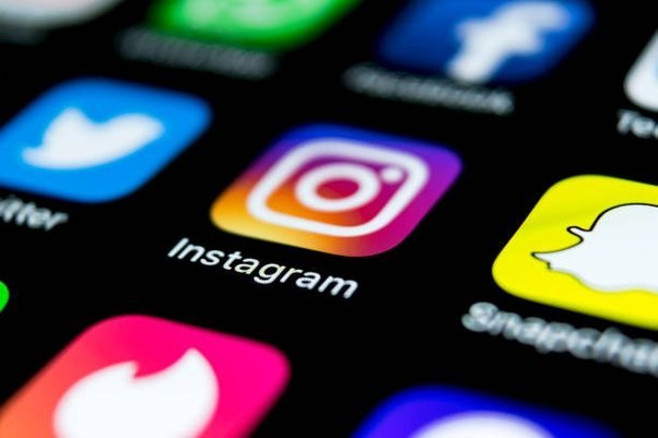 How Did Instagram Become Popular: A Brief Info.